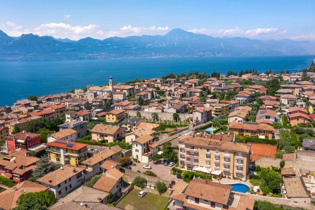 Hotel Romeo Torri Del Benaco Luaran gambar