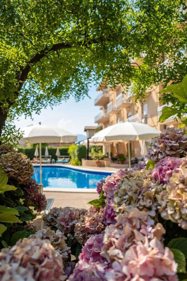 Hotel Romeo Torri Del Benaco Luaran gambar