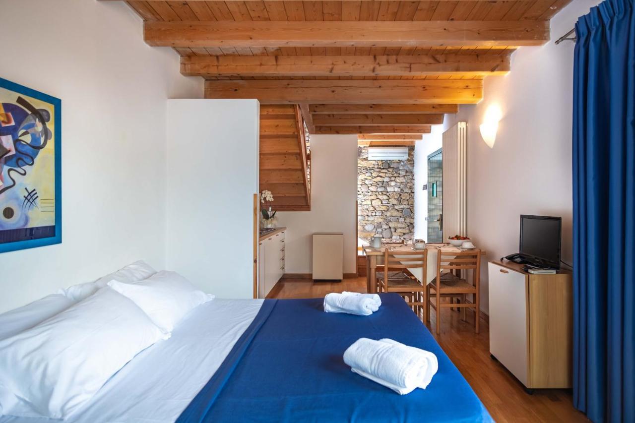 Hotel Romeo Torri Del Benaco Luaran gambar