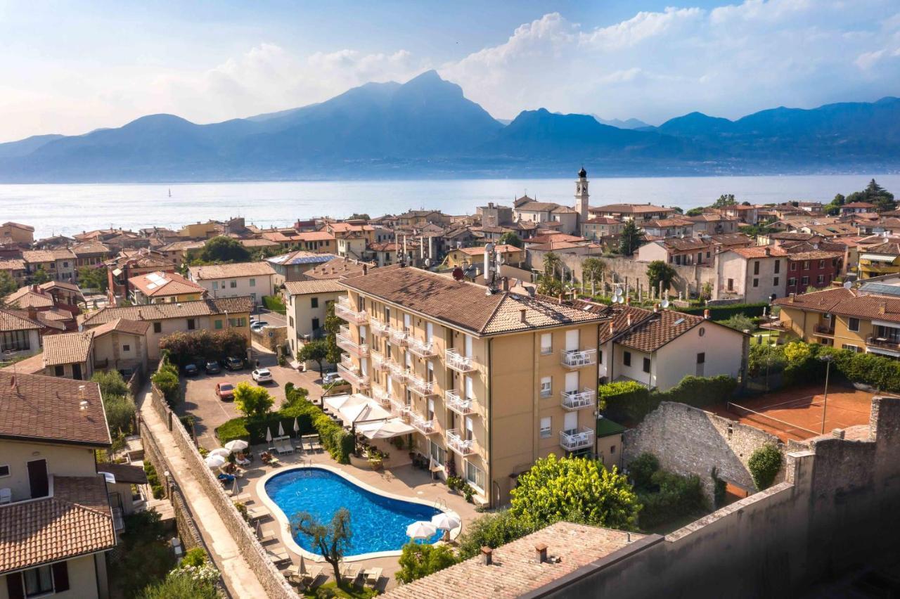 Hotel Romeo Torri Del Benaco Luaran gambar