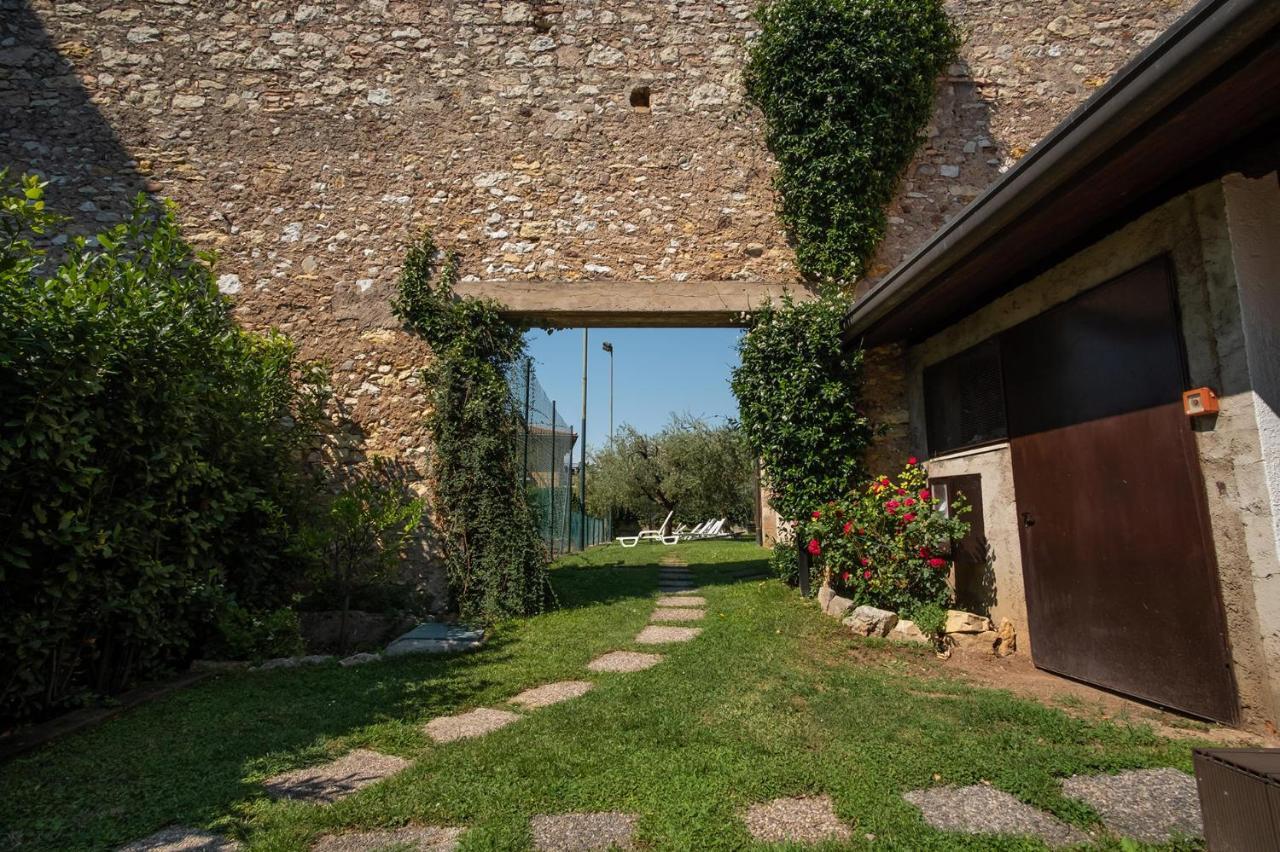 Hotel Romeo Torri Del Benaco Luaran gambar