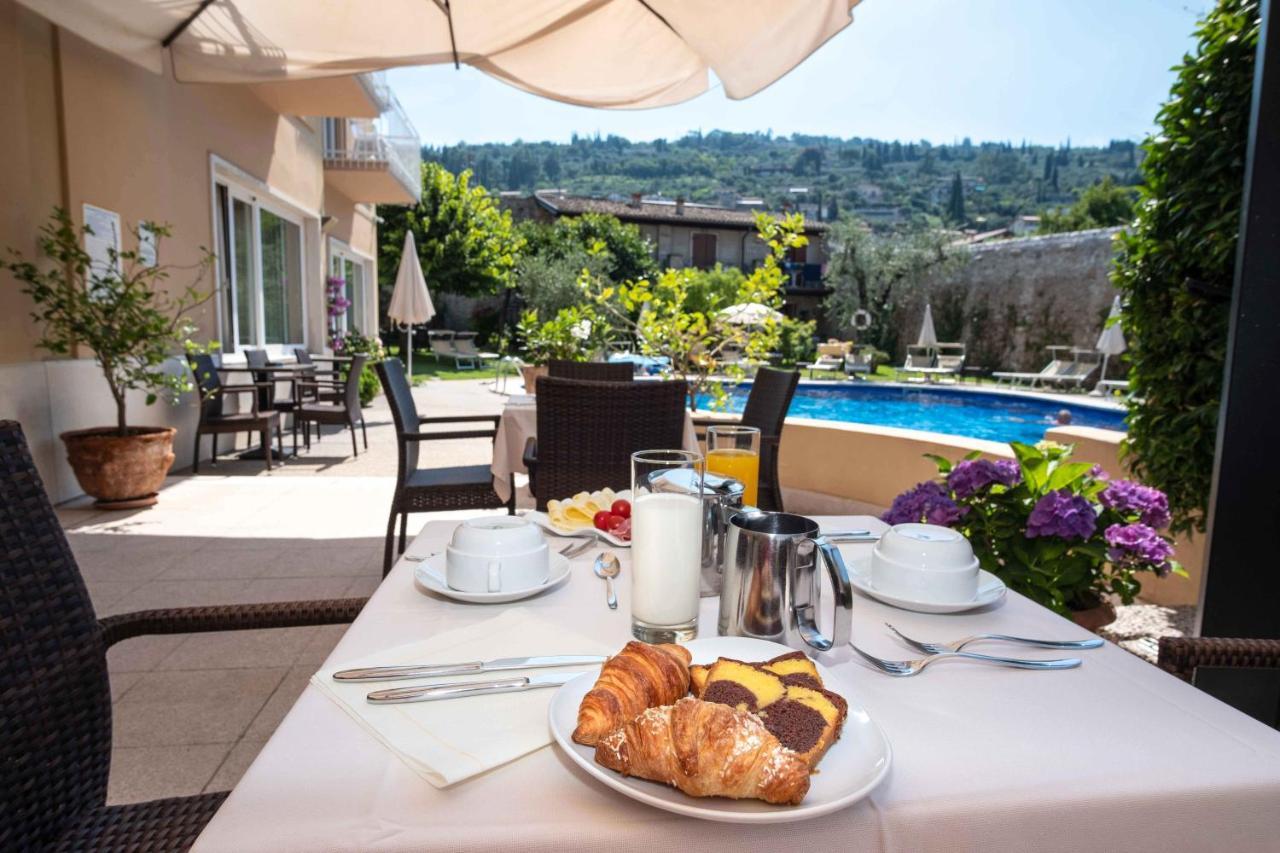 Hotel Romeo Torri Del Benaco Luaran gambar