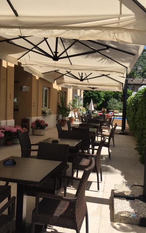 Hotel Romeo Torri Del Benaco Luaran gambar